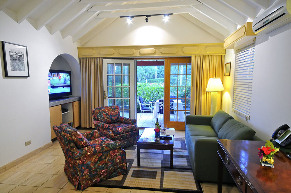 Fourways Inn Mount Pleasant Esterno foto